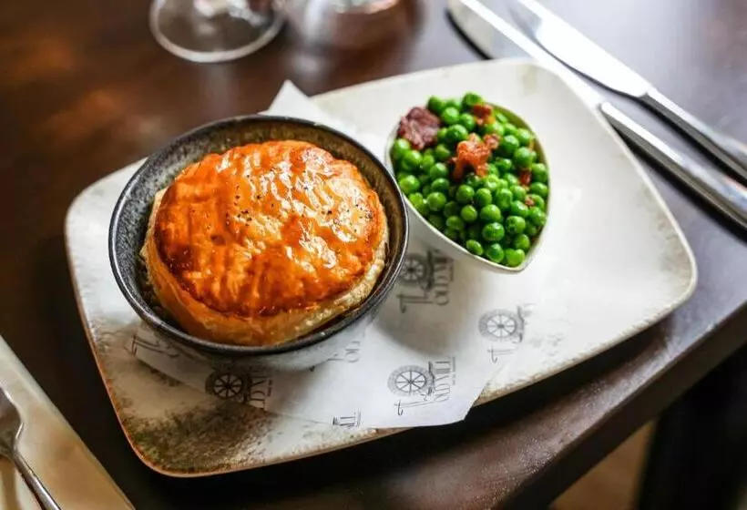 Отель The Old Mill