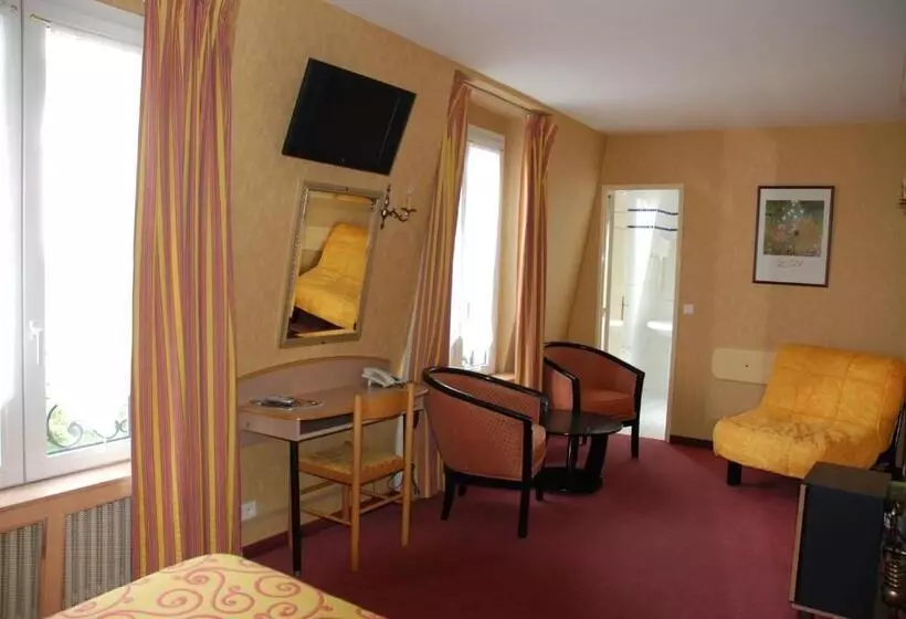 ホテル Transcontinental