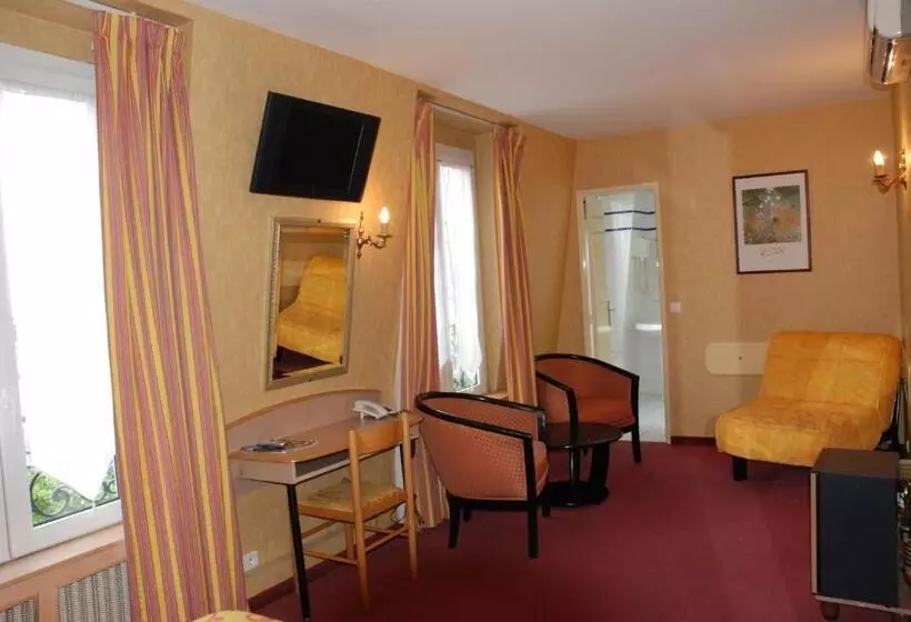 ホテル Transcontinental