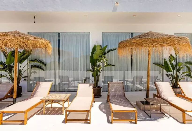 Hotel Victoria Sunset Suites