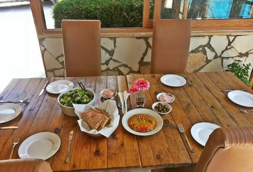 Ampelokipi Holiday Apartments