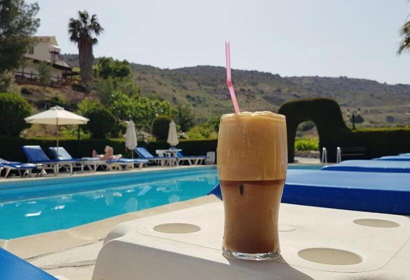 Ampelokipi Holiday Apartments