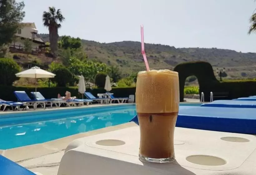 Ampelokipi Holiday Apartments