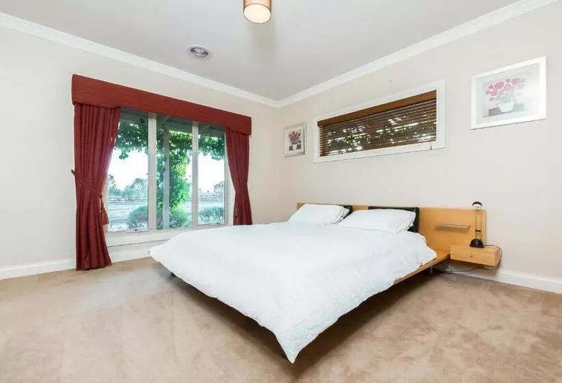 Aamiaismajoitus (B&B) La Bella Vita