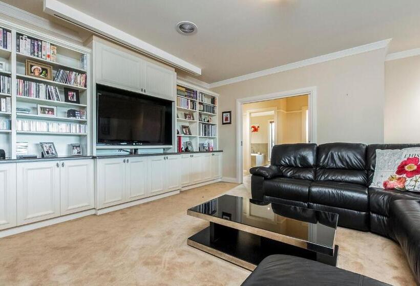 ベッドアンドブレックファースト La Bella Vita