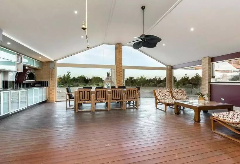 Aamiaismajoitus (B&B) La Bella Vita