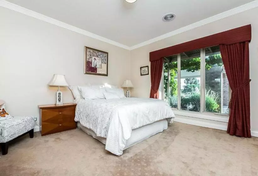 Aamiaismajoitus (B&B) La Bella Vita