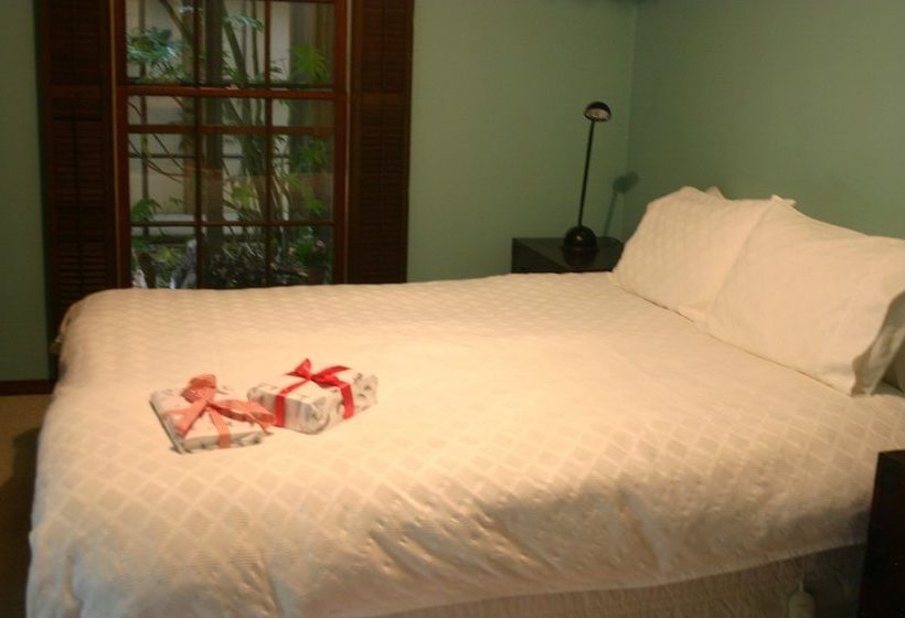 ベッドアンドブレックファースト Riverhouse At Howqua Dale