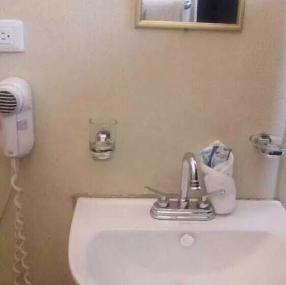 Hakal Creel Barrancas Del Cobre