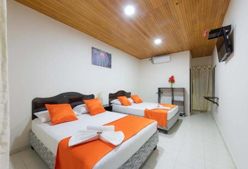 هتل Colonial Villavieja