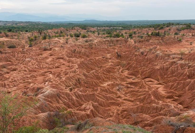 هتل Colonial Villavieja