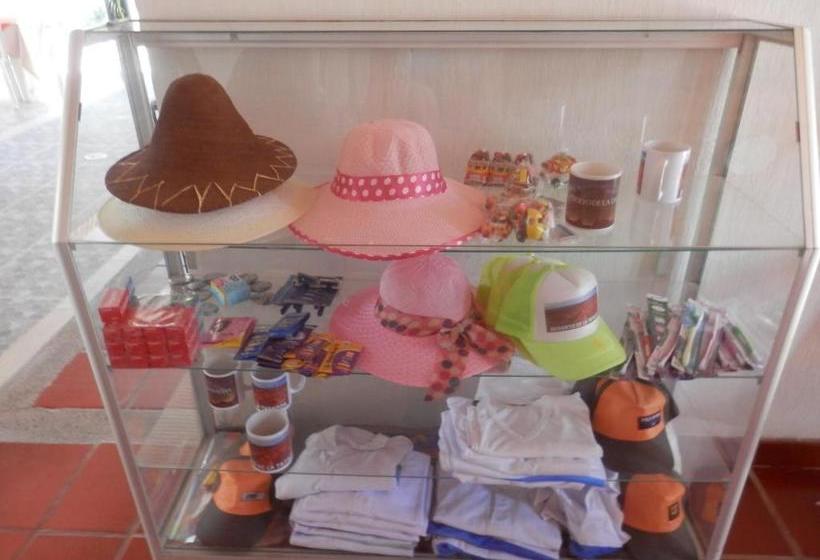 هتل Colonial Villavieja