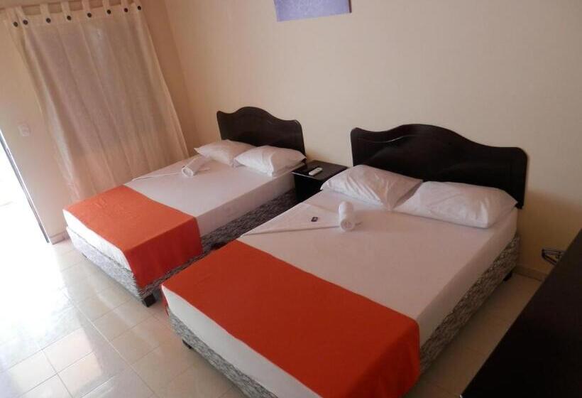 هتل Colonial Villavieja