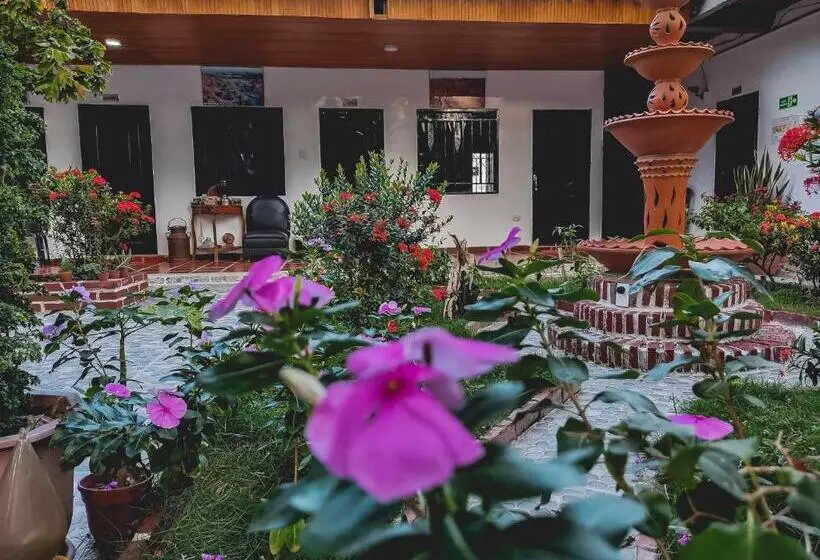 ホテル Colonial Villavieja