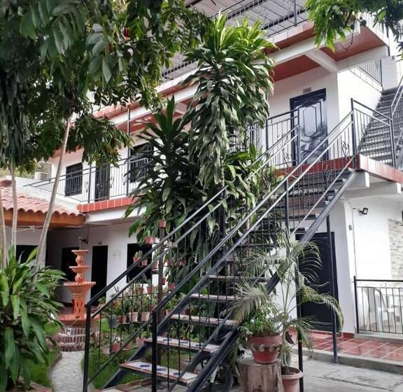 هتل Colonial Villavieja