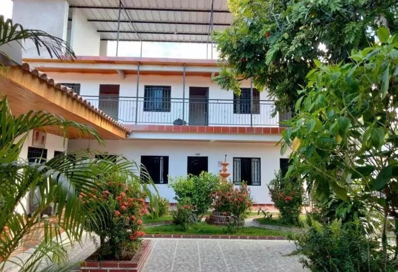 ホテル Colonial Villavieja