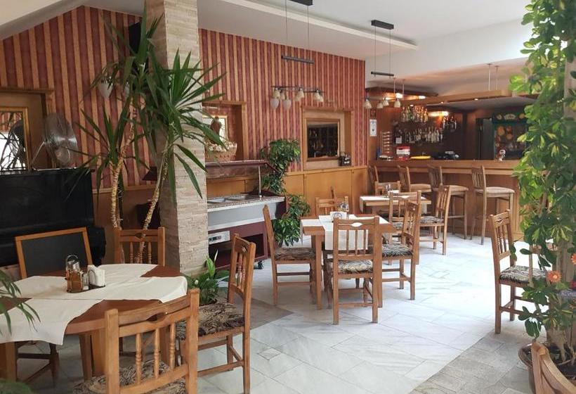 ホテル Mirana Family