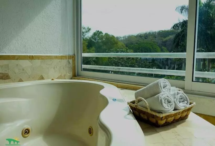 Hotelli Puente Nacional  & Spa