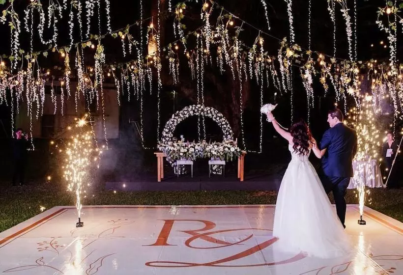 Hotelli Puente Nacional  & Spa