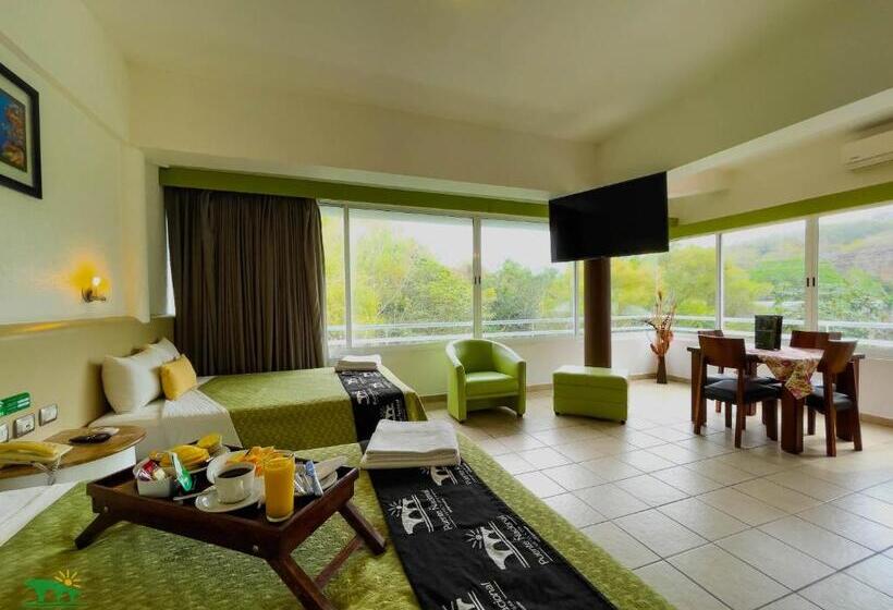 فندق Puente Nacional  & Spa