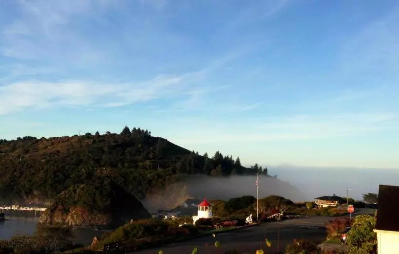 Hotelli Trinidad Bay Bed And Breakfast