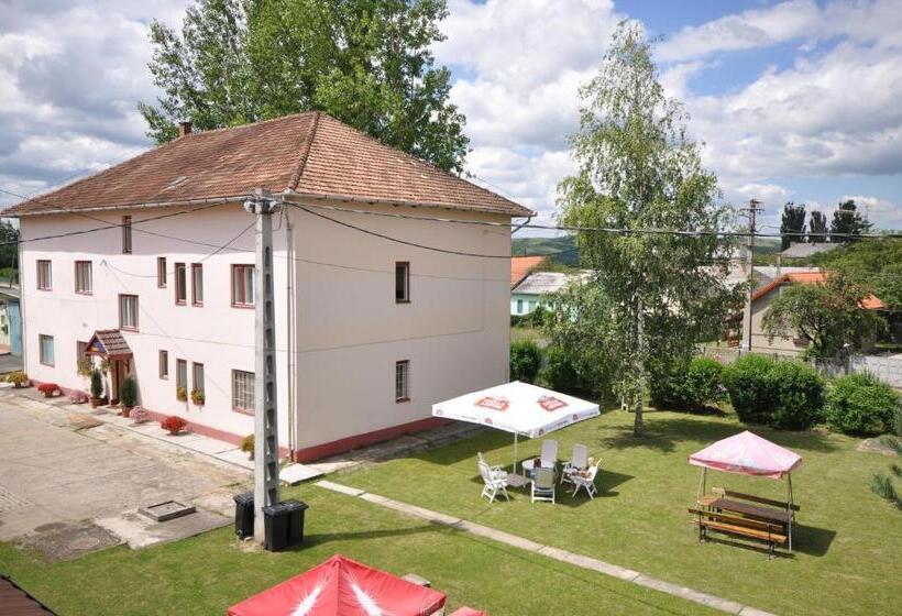 Kalcit Tourist Motel