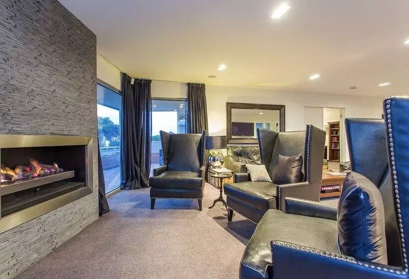 リゾートホテル Starhaven Retreat