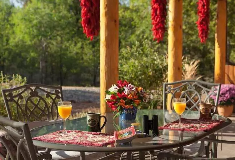 Casa Escondida Bed & Breakfast