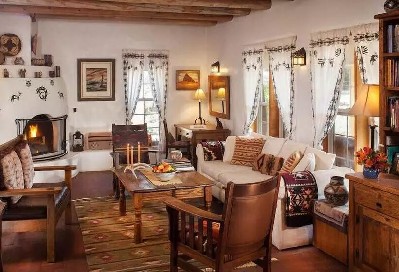 Casa Escondida Bed & Breakfast