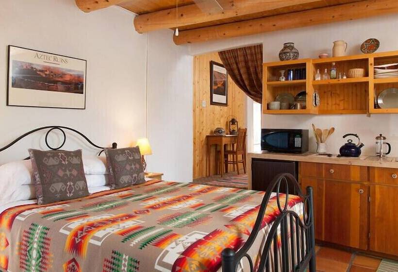 Casa Escondida Bed & Breakfast
