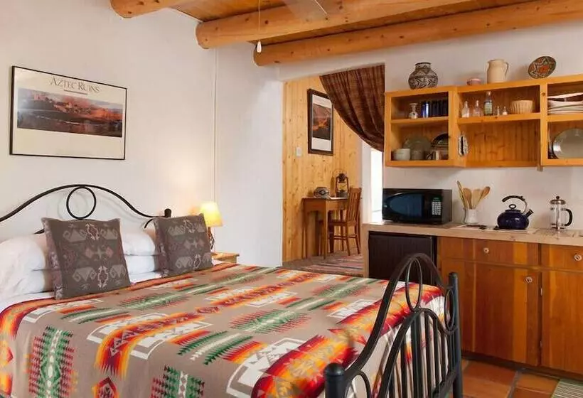Casa Escondida Bed & Breakfast