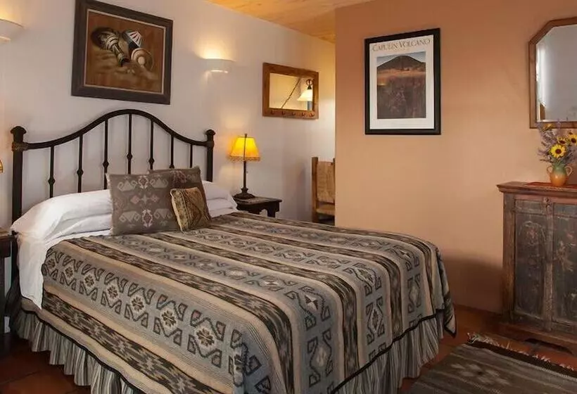 Casa Escondida Bed & Breakfast