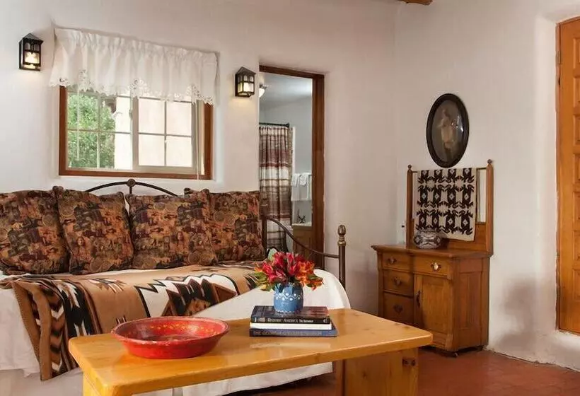 Casa Escondida Bed & Breakfast