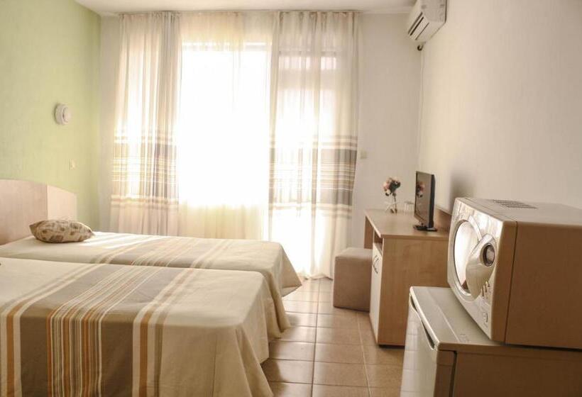 هتل Alba Family Club