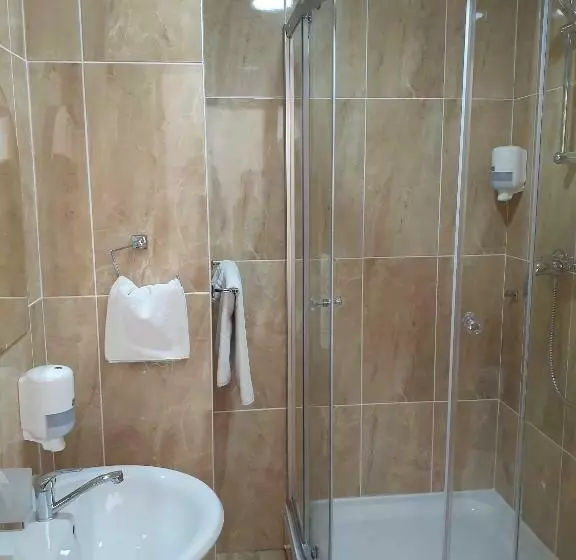 هتل Chaika Gostinichny Kompleks