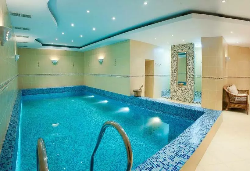 هتل Chaika Gostinichny Kompleks