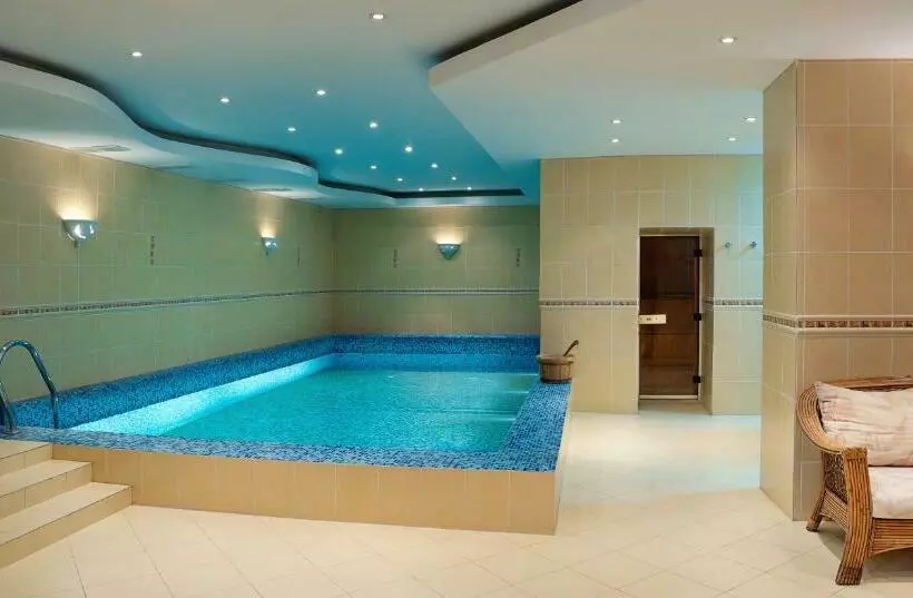 هتل Chaika Gostinichny Kompleks