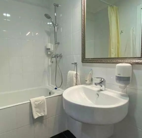 هتل Chaika Gostinichny Kompleks