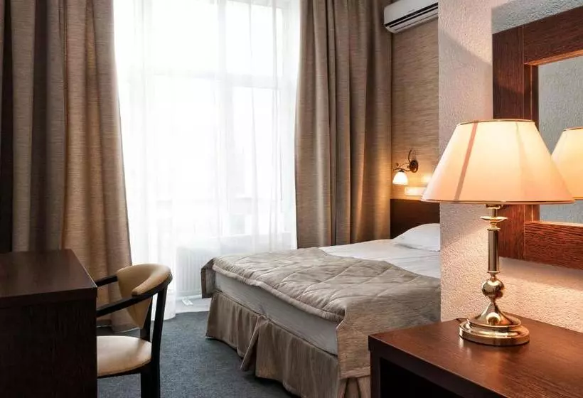 هتل Chaika Gostinichny Kompleks