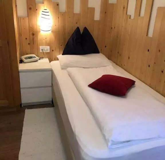 هتل Chalet Madrisa