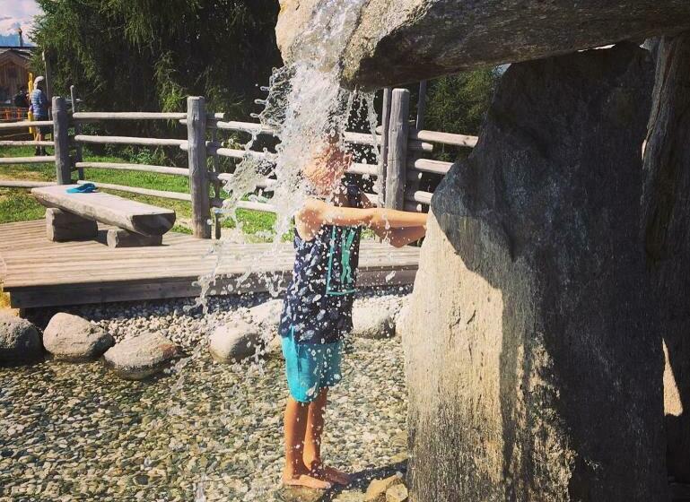 هتل Chalet Madrisa