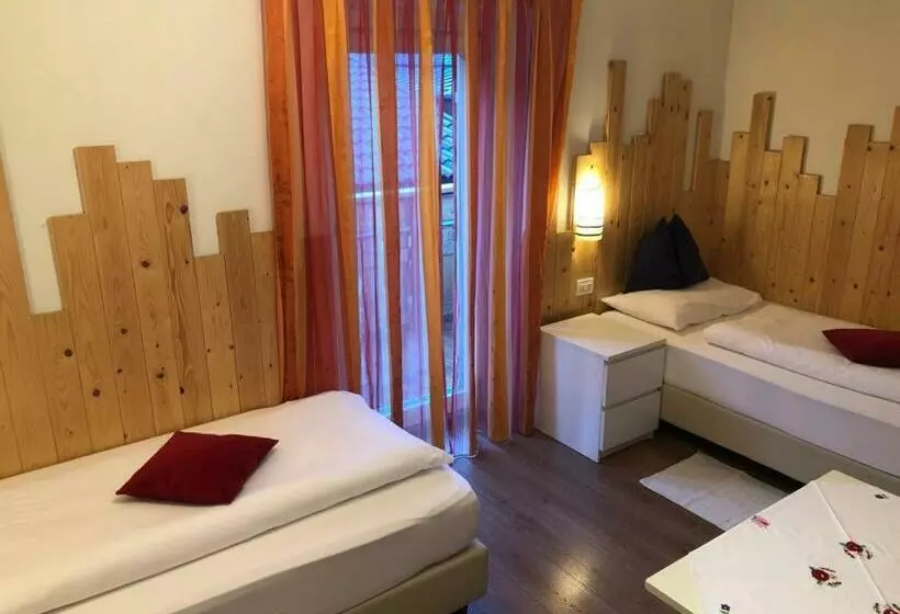 هتل Chalet Madrisa