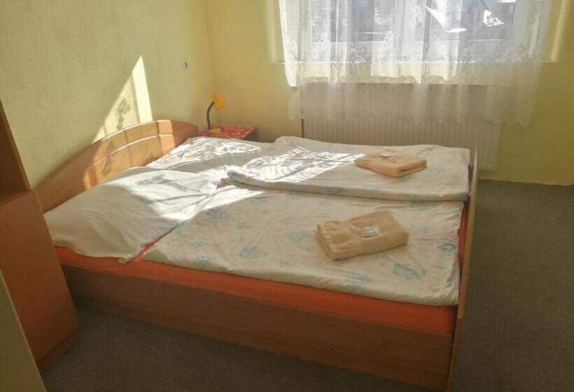 בית מלון כפרי Chata