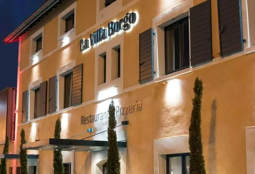 ホテル La Villa Borgo