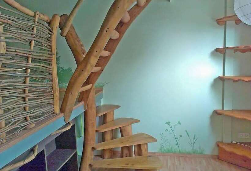 Отель Apartments Am Bahnhof