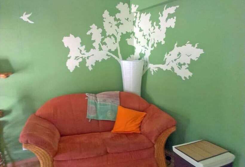 Отель Apartments Am Bahnhof