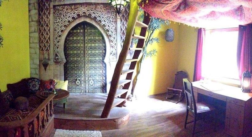 Отель Apartments Am Bahnhof