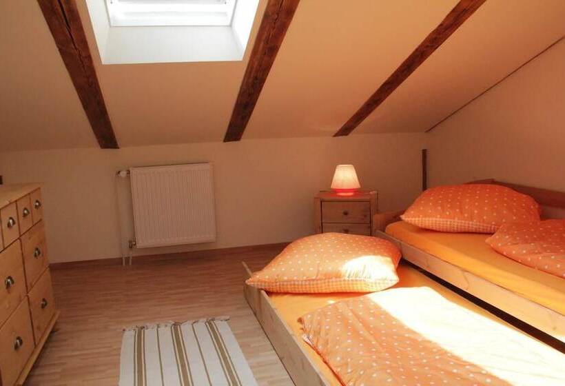 Отель Apartments Am Bahnhof