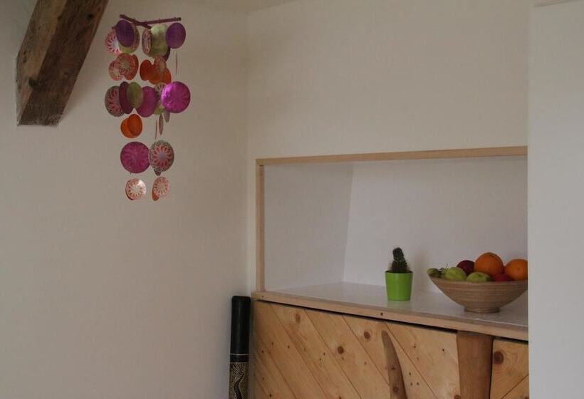 Отель Apartments Am Bahnhof