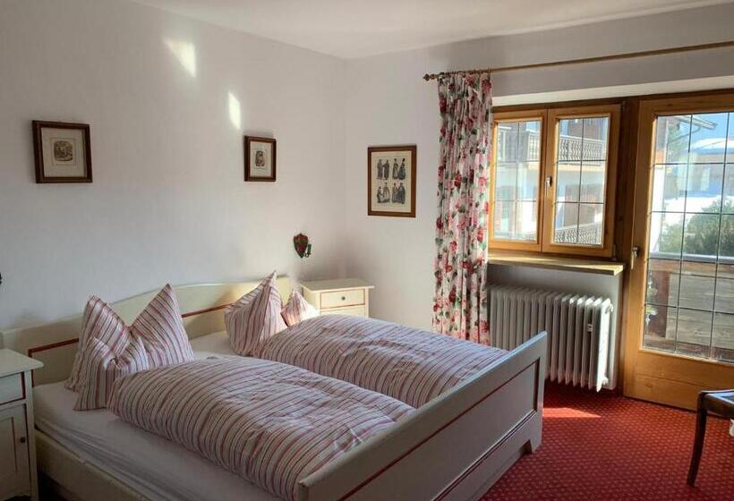 بنسيون Haus Kaiser